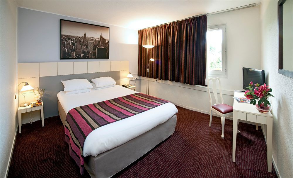 QUALYS-HOTEL PARIS EST GOLF