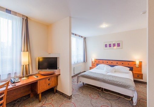 Qubus Hotel Glogów