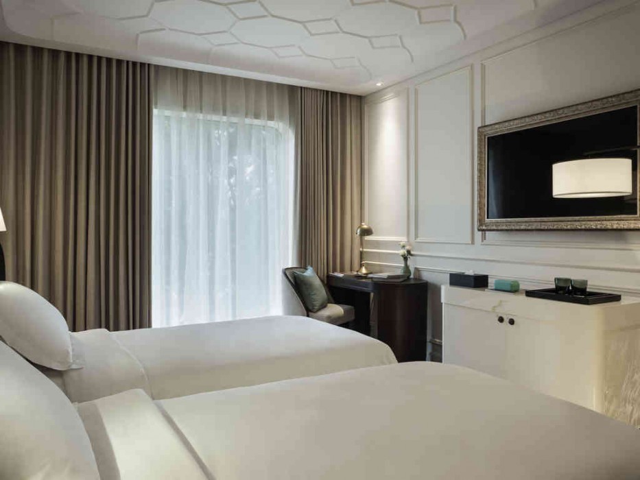 Hotel des Arts Saigon MGallery Collection