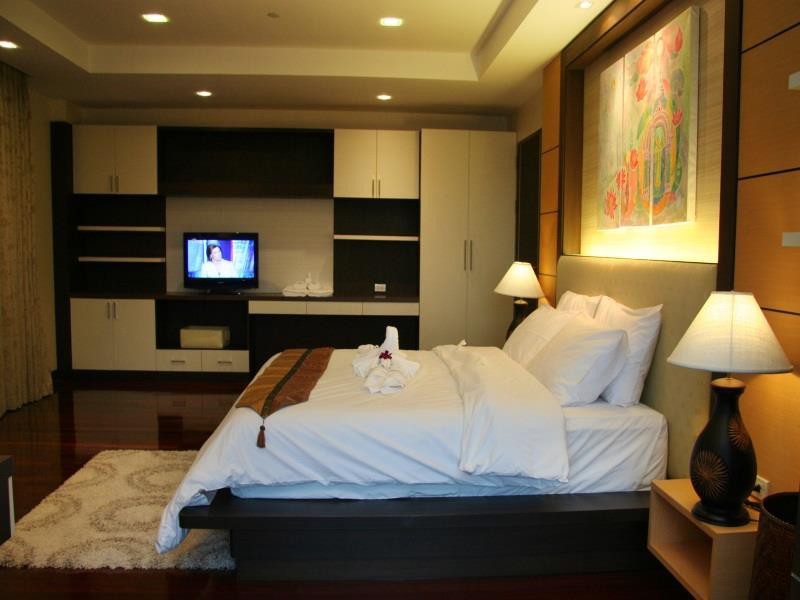 Grand Hill Residence