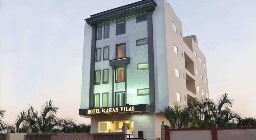 Hotel Karan Vilas