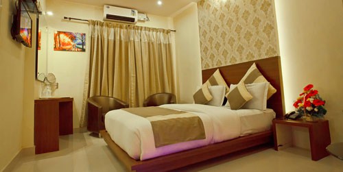 Aishwarya Suites