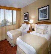 Embassy Suites Kansas City - I