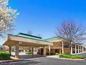 Howard Johnson Greensboro/Near the Coliseum