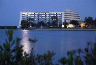 DoubleTree Suites by Hilton Hotel Tampa Bay