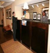 Hampton Inn & Suites Nashville-Airport