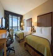 Hilton San Diego Airport/Harbor Island
