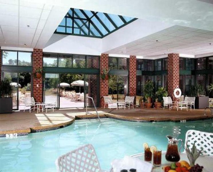 Hilton Mystic