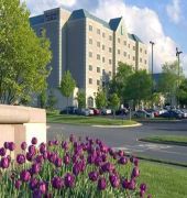 Embassy Suites by Hilton Dulles Airport