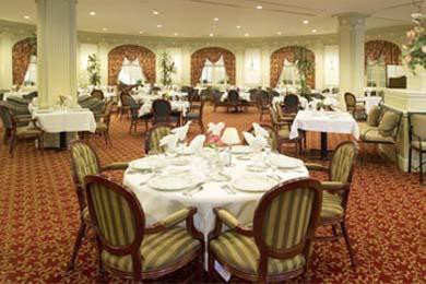 Hotel Roanoke & Conference Ctr, Curio Collection by Hilton