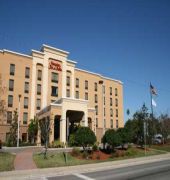 Hampton Inn Suites Largo