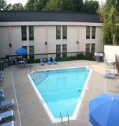 Baymont Inn & Suites London KY