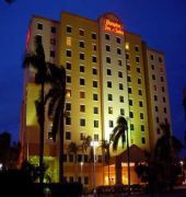 Hampton Inn & Suites by Hilton Miami Airport South Blue Lagoon
