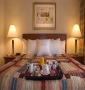 DoubleTree Suites by Hilton Hotel Seattle Airport - Southcenter