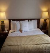 DoubleTree Suites Minneapolis