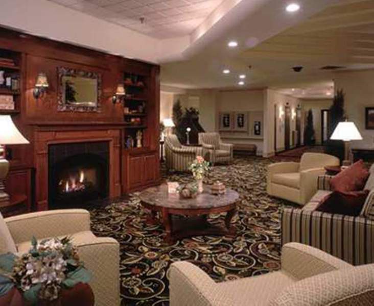 DoubleTree Suites Minneapolis