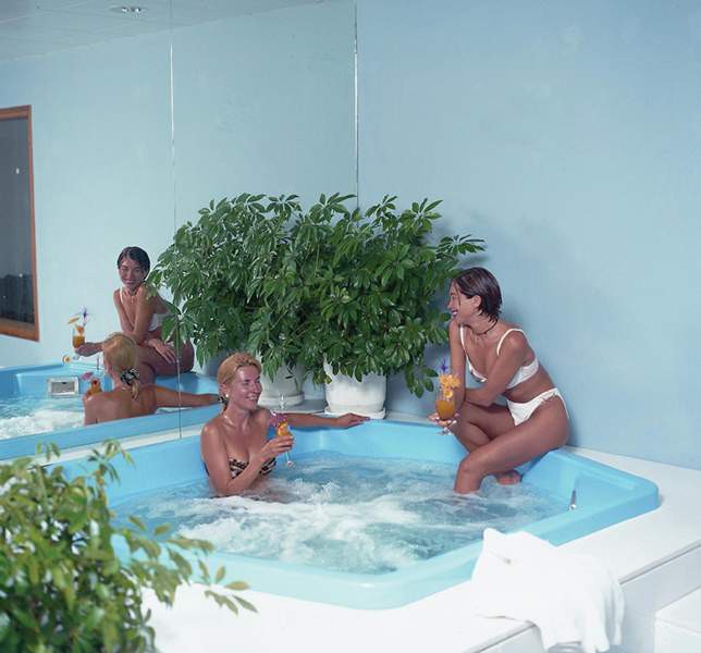 Poseidonia Beach Hotel