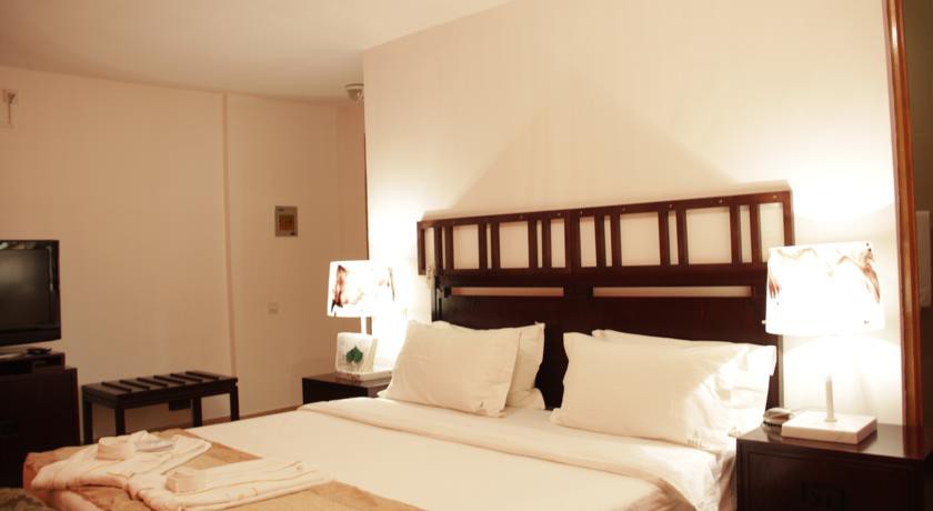 Hotel Ritz Sumbe