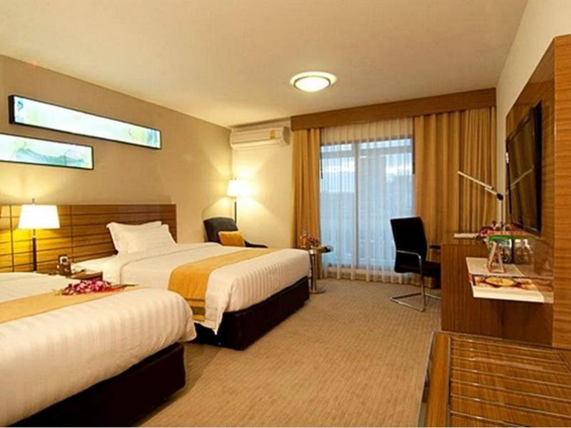 Maple Hotel