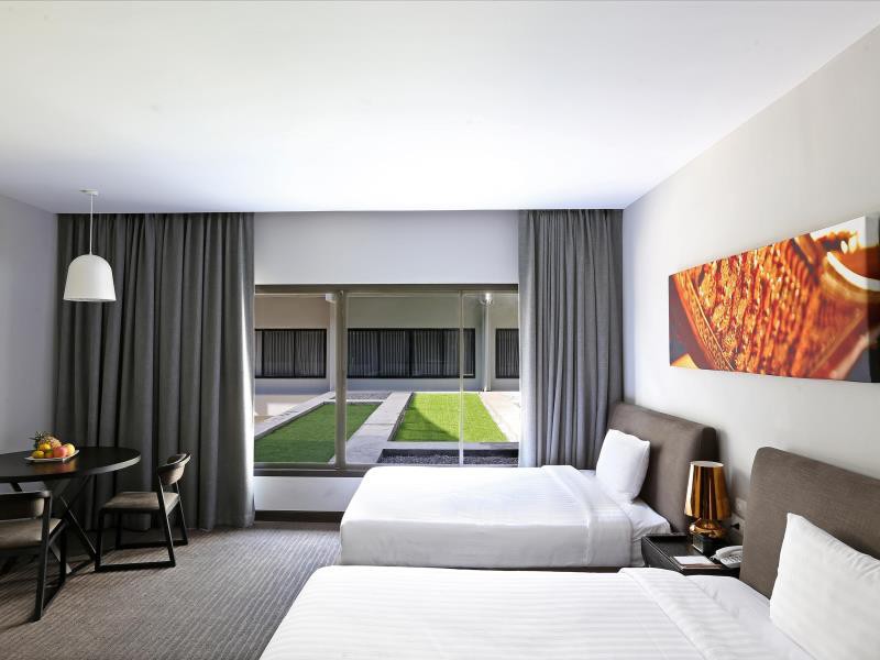 Ratchada Leisure Hotel