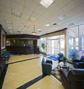 Best Western Plus Chicago Hillside