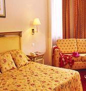 Hôtel Le Grand Pavois Antibes Juan-les-Pins, France