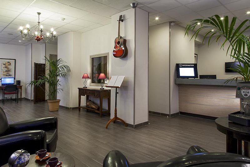 Ibis Styles Paris Saint Lazare Parc Monceau