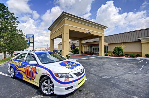Best Western Plus Bridgeport Inn