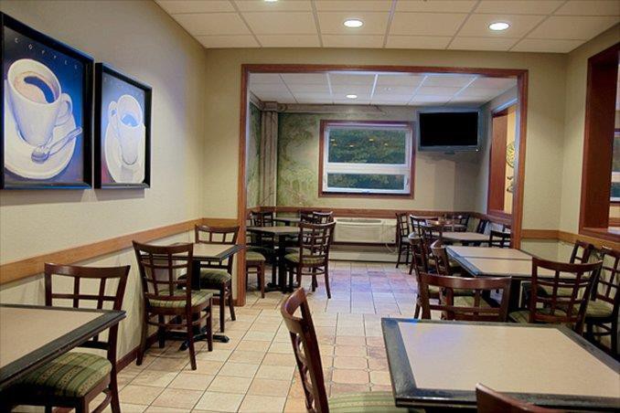 Best Western Plus Sandusky Hotel & Suites