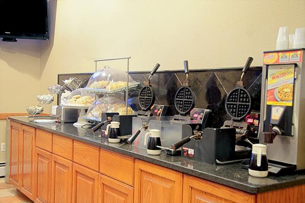 Best Western Plus Sandusky Hotel & Suites