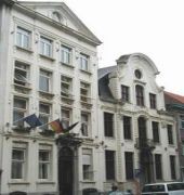 Cour St Georges