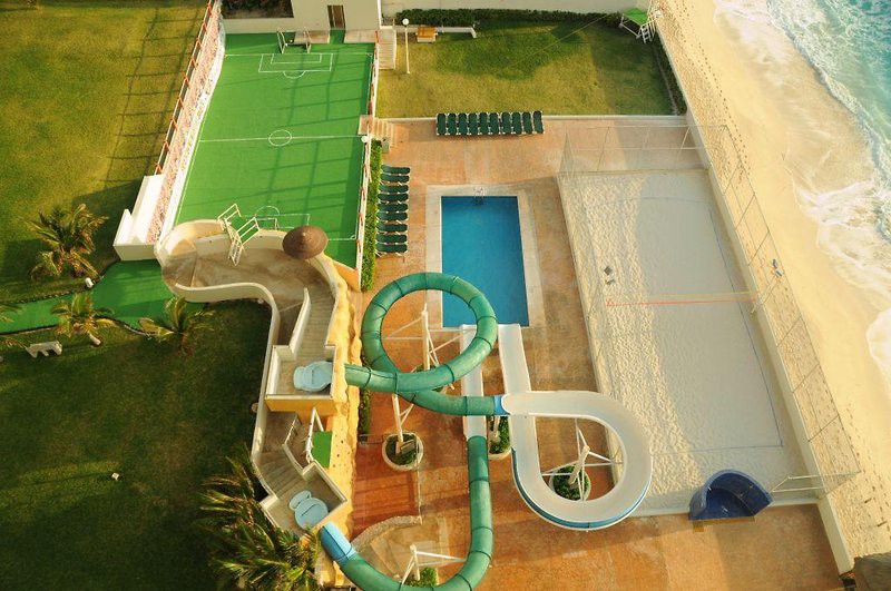 Crown Paradise Club Cancun All Inclusive