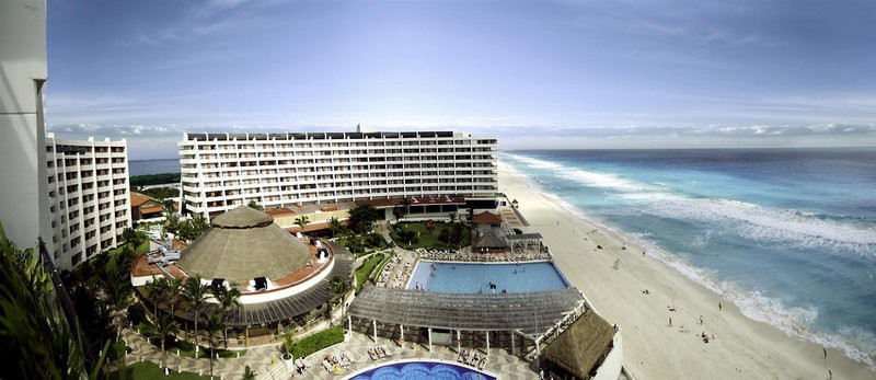 Crown Paradise Club Cancun All Inclusive