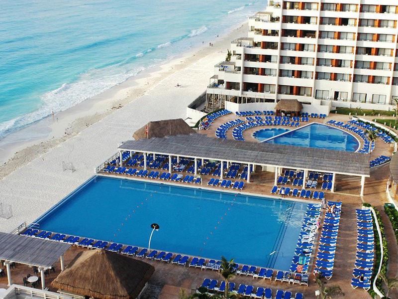 Crown Paradise Club Cancun All Inclusive