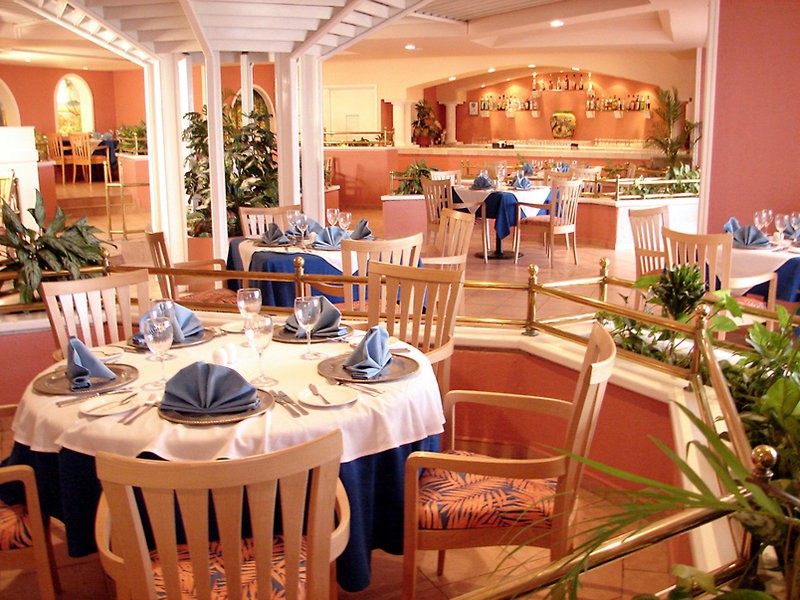 Crown Paradise Club Cancun All Inclusive