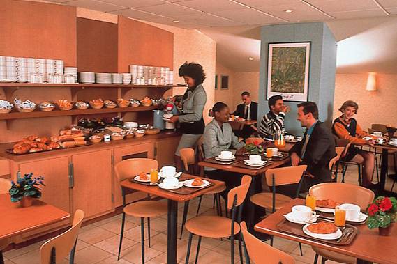 Comfort Hotel Lamarck***