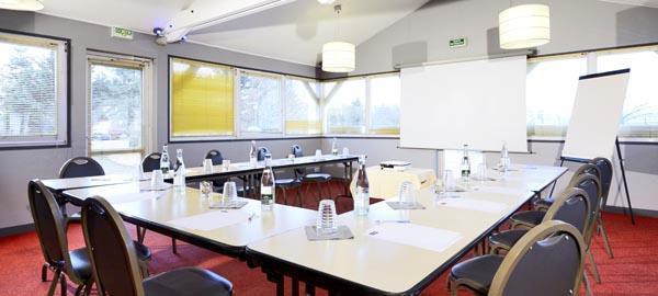 Hotel Kyriad DIJON - Longvic