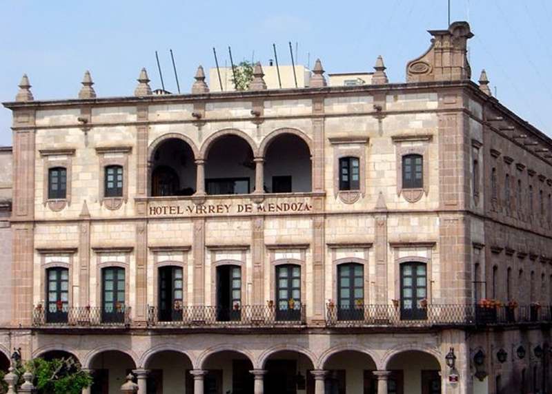 Hotel Virrey de Mendoza