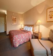 Howard Johnson Plaza Hotel Madison