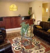 La Quinta Inn & Suites Latham Albany Airport