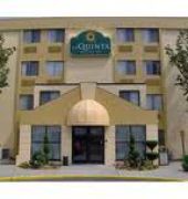 La Quinta Inn & Suites Warwick/Providence Airport