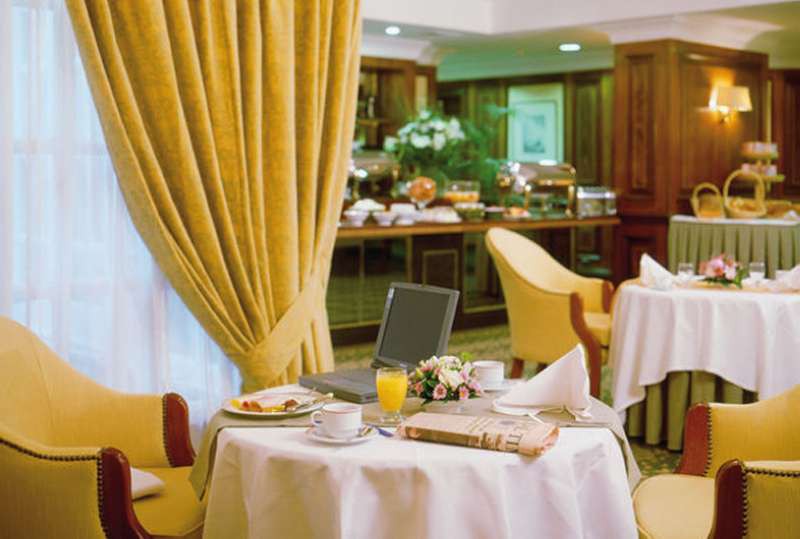 Hotel Izán Avenue Louise