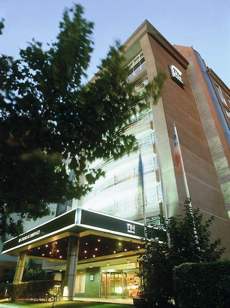Nh Ciudad De Santiago Hotel