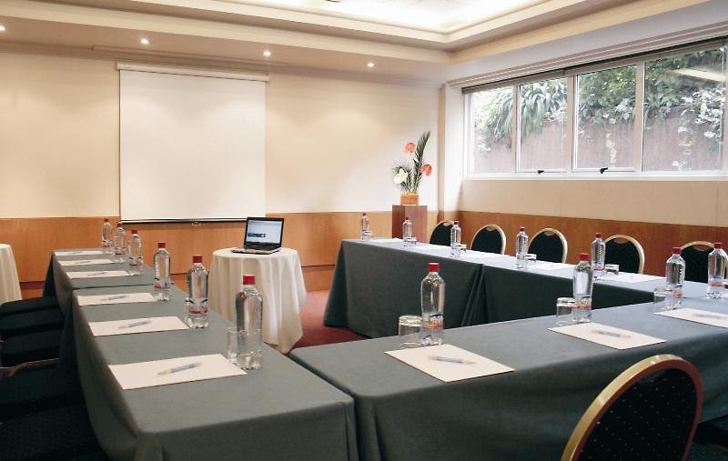 Nh Ciudad De Santiago Hotel