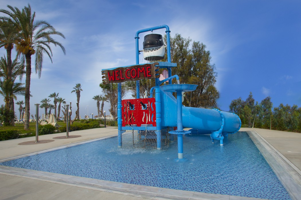 LOUIS IMPERIAL BEACH