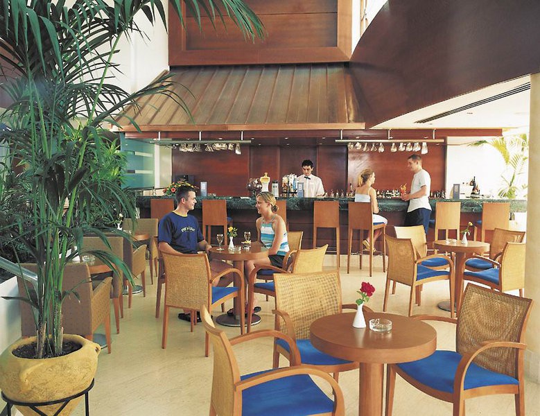 LOUIS IMPERIAL BEACH