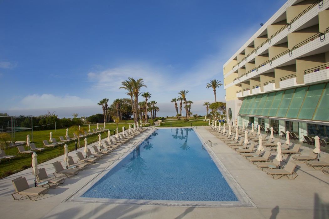 LOUIS IMPERIAL BEACH