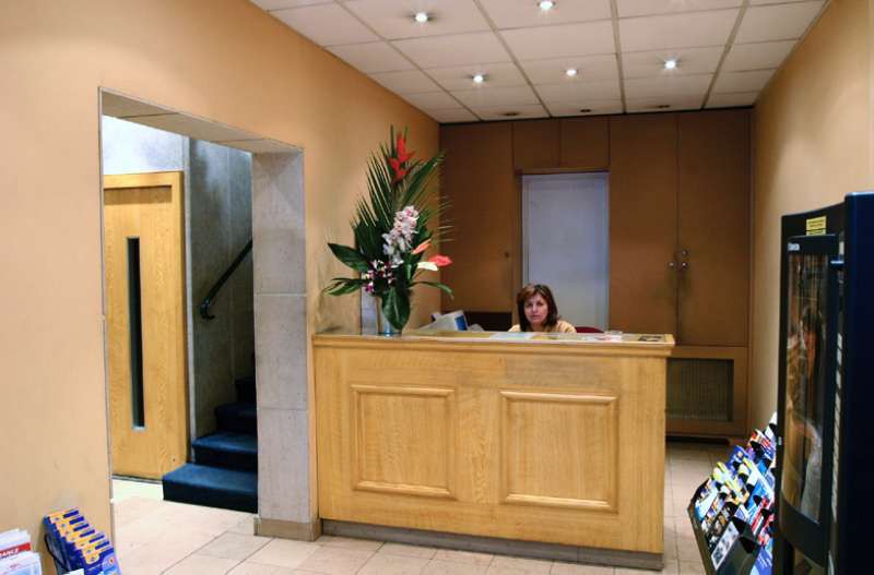 Hotel Paradis Paris
