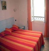 1 MED HOTEL