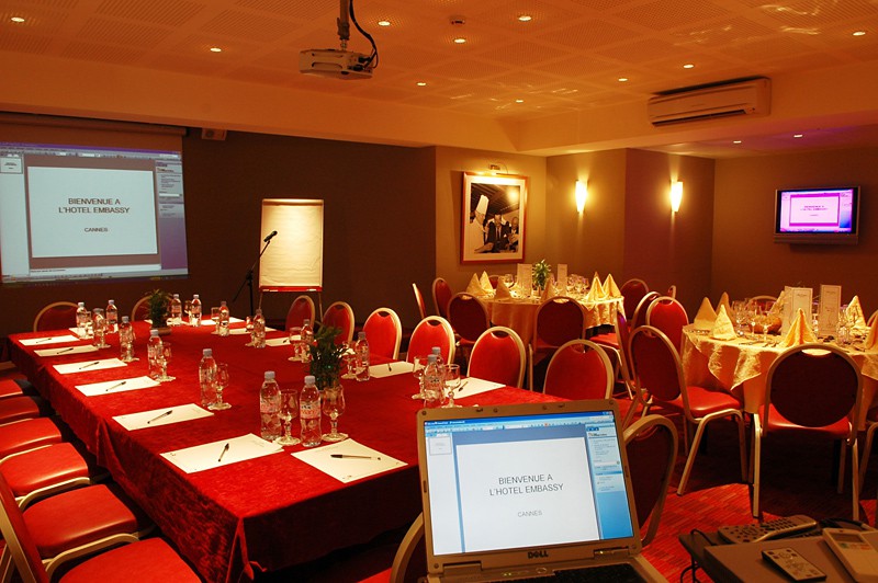 Hotel Embassy